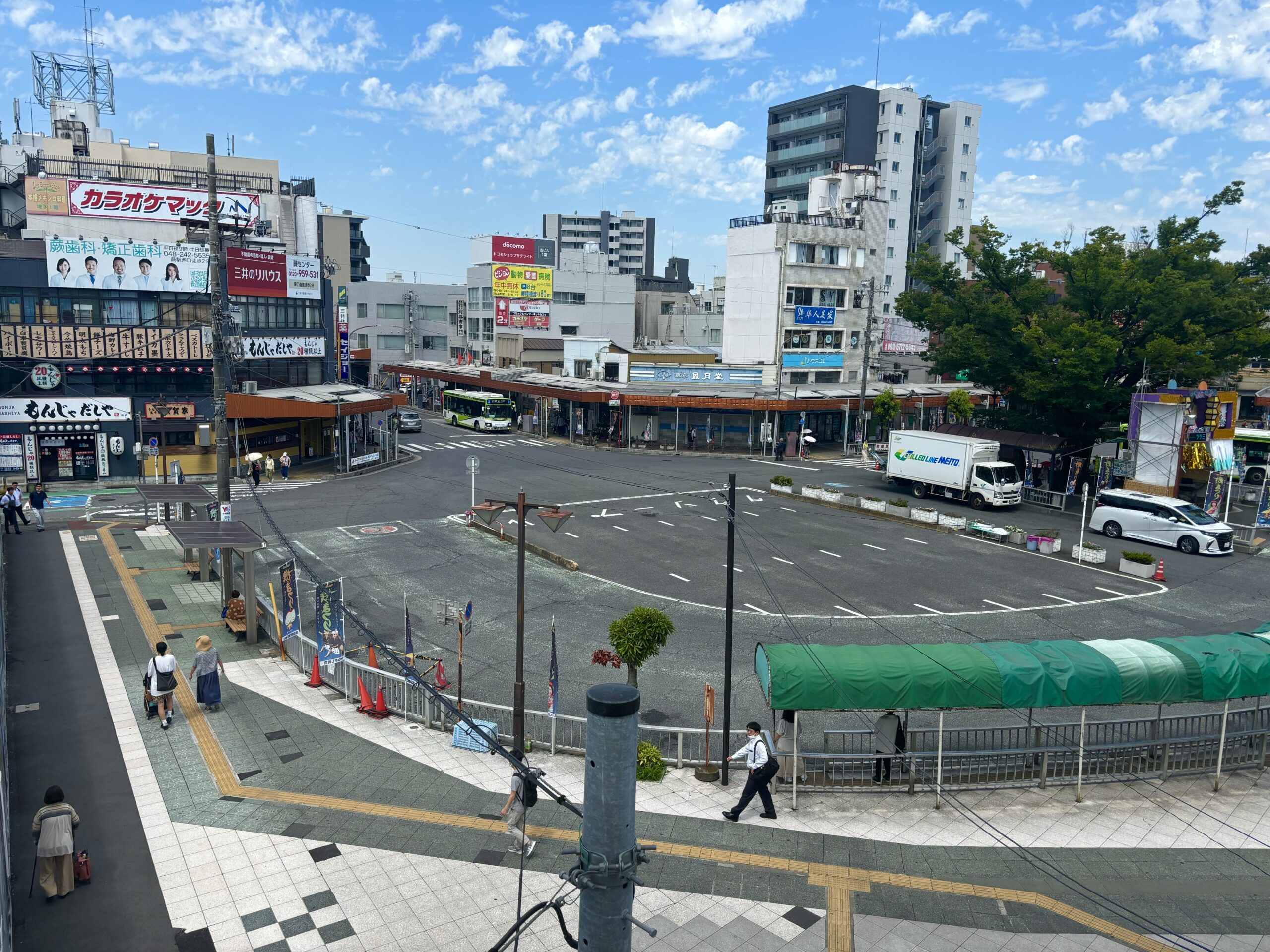 JR蕨駅の西口の様子